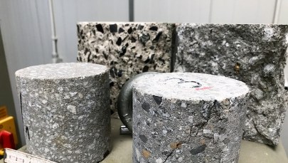 W tym laboratorium bada się jakość polskich dróg. Sprawdzamy, w jaki sposób