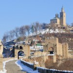 W tym miasteczku mieszka zaledwie 300 osób. Słynie z majestatycznych twierdz