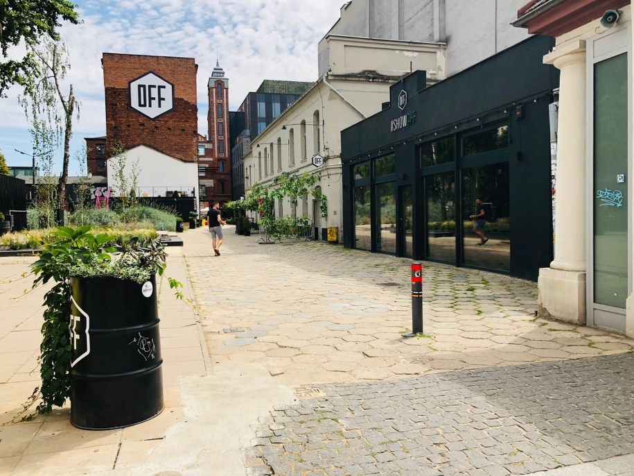 W tym miejscu w sobotę pojawi się wspaniały, gigantyczny, truskawkowy tort urodzinowy Łodzi /Agnieszka Wyderka /RMF FM