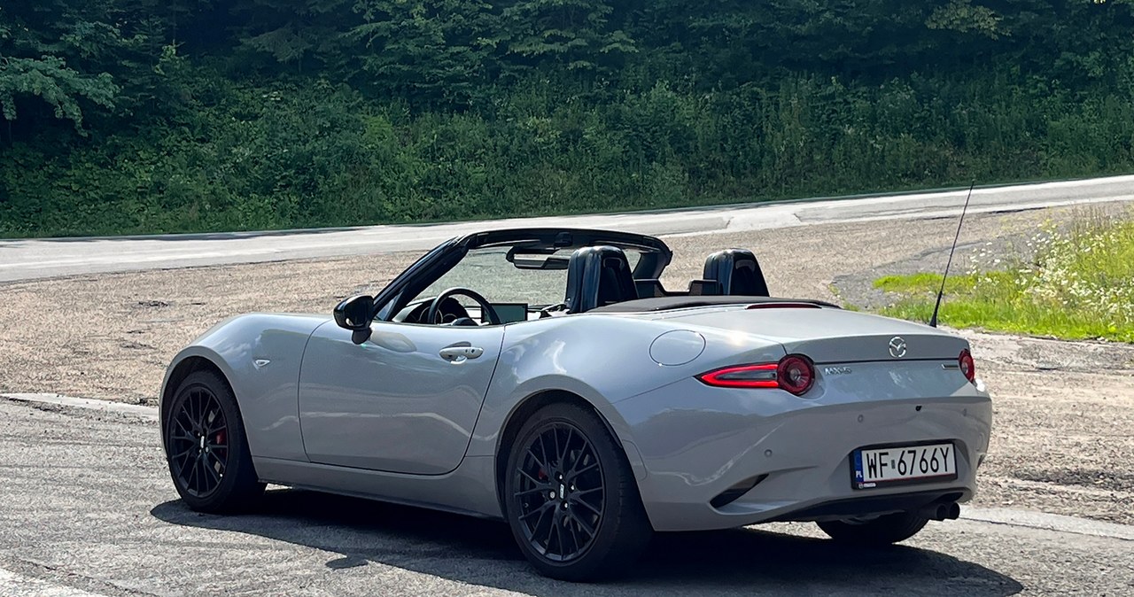 W tym roku do salonów trafiła odświeżona wersja czwartej generacji Mazdy MX-5. /Krzysztof Mocek /INTERIA.PL