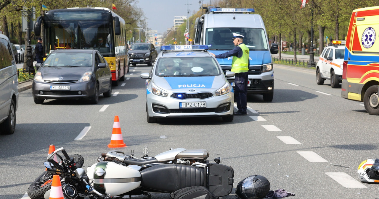 W tym roku jest więcej wypadków z udziałem motocyklistów niż w zeszłym /Jacek Domiński /Reporter