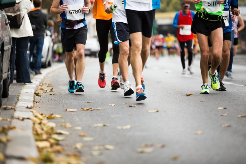 W tym roku po raz pierwszy Maratonowi Warszawskiemu towarzyszyć będzie bieg Pekao S.A. Warszawska Dycha /123RF/PICSEL