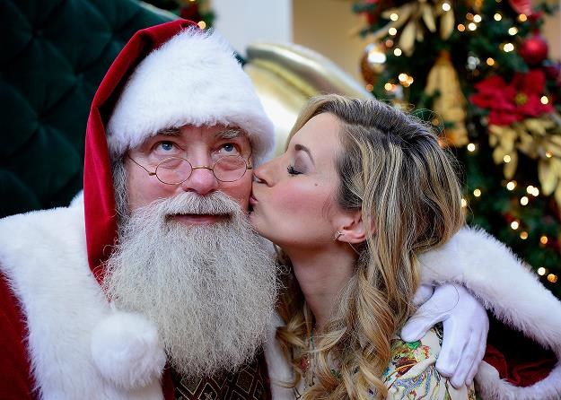 W tym roku Polacy kupią więcej prezentów. Fot. Grant Halverson /Getty Images/Flash Press Media