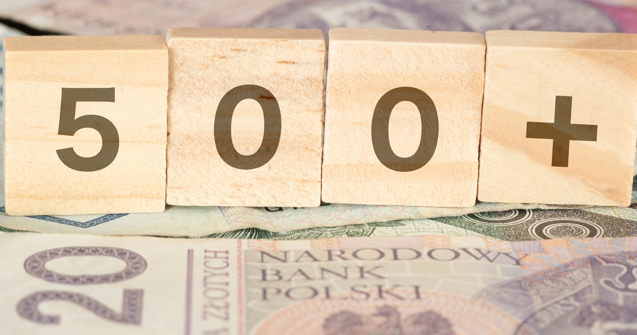 W tym roku trzeba złożyć wnioski o świadczenie 500 plus /123RF/PICSEL