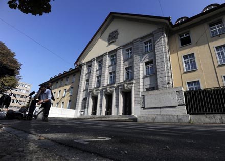W tym więzieniu, według szwajcarskich mediów, przebywa obecnie Roman Polański /AFP