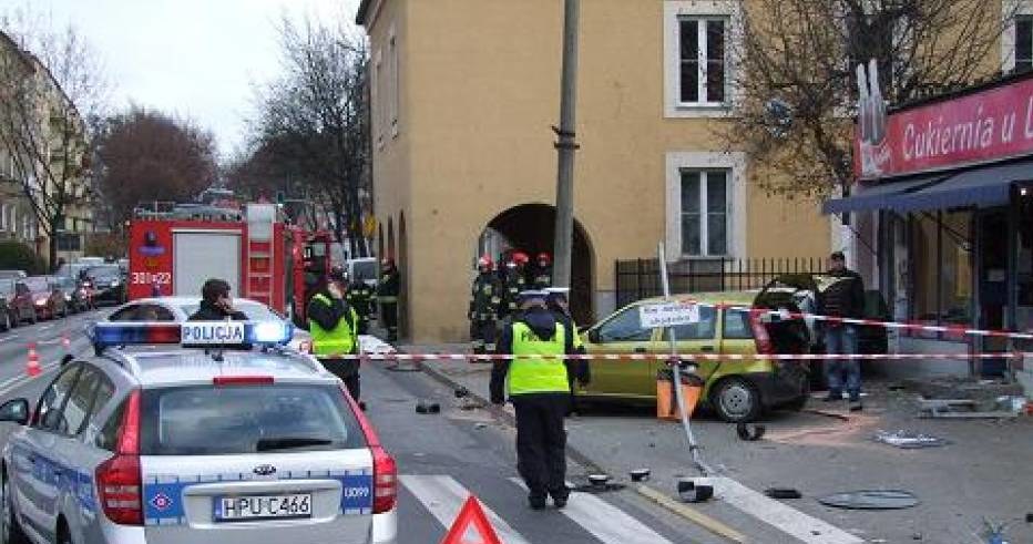 W tym wypadku zginęły dwie osoby /Policja