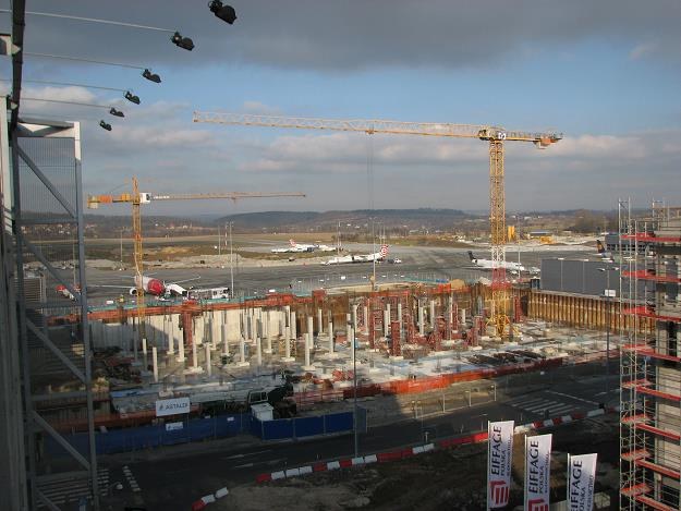 W ubiegłym roku rozpoczęto w Krakowie-Balicach prace związane z rozbudową terminalu /