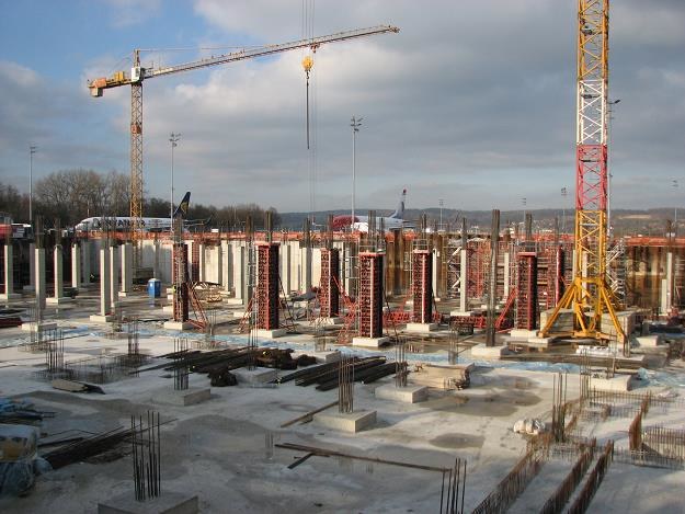 W ubiegłym roku rozpoczęto w Krakowie-Balicach prace związane z rozbudową terminalu /