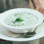 W upały nie gotuję. Ten chłodnik ogórkowy ratuje mnie każdego lata