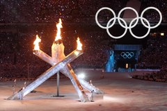 W Vancouver zapłonął olimpijski znicz