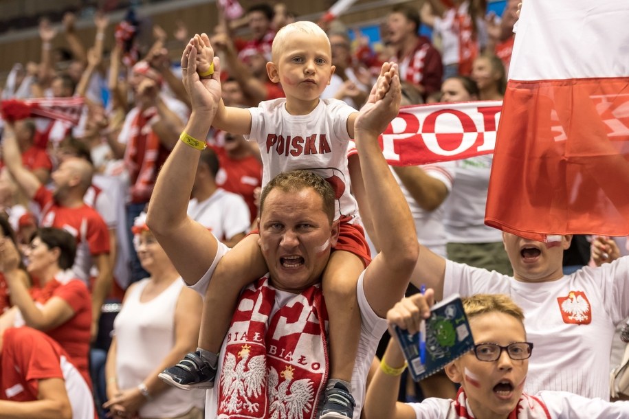 W Warnie pojawiło się wielu polskich kibiców / 	Maciej Kulczyński    /PAP
