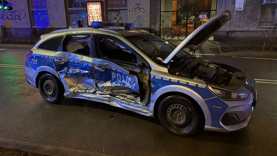 W Warszawie doszło do wypadku z udziałem radiowozu /Przemysław Mzyk /RMF MAXX