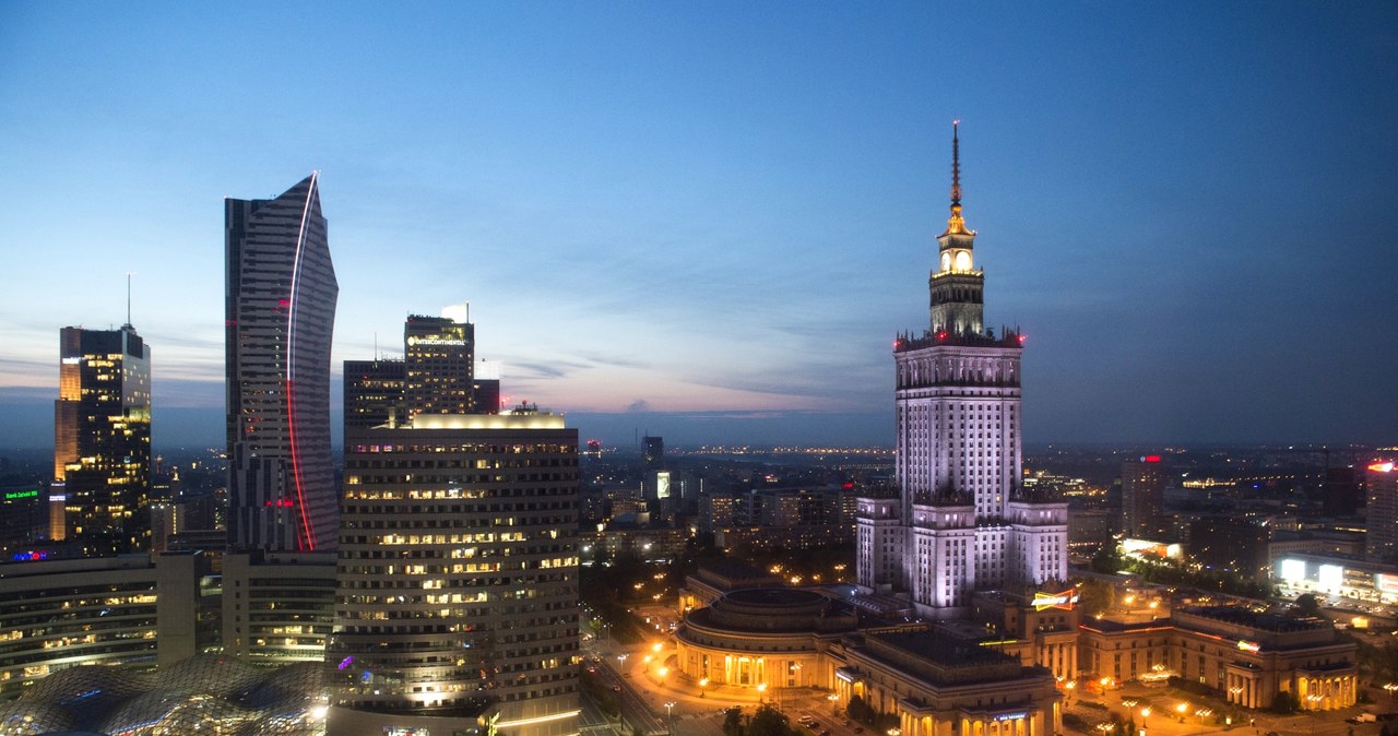 W Warszawie mieszkają 33 osoby, których majątek jest szacowany na co najmniej 100 milionów dolarów. /SAUL LOEB /AFP