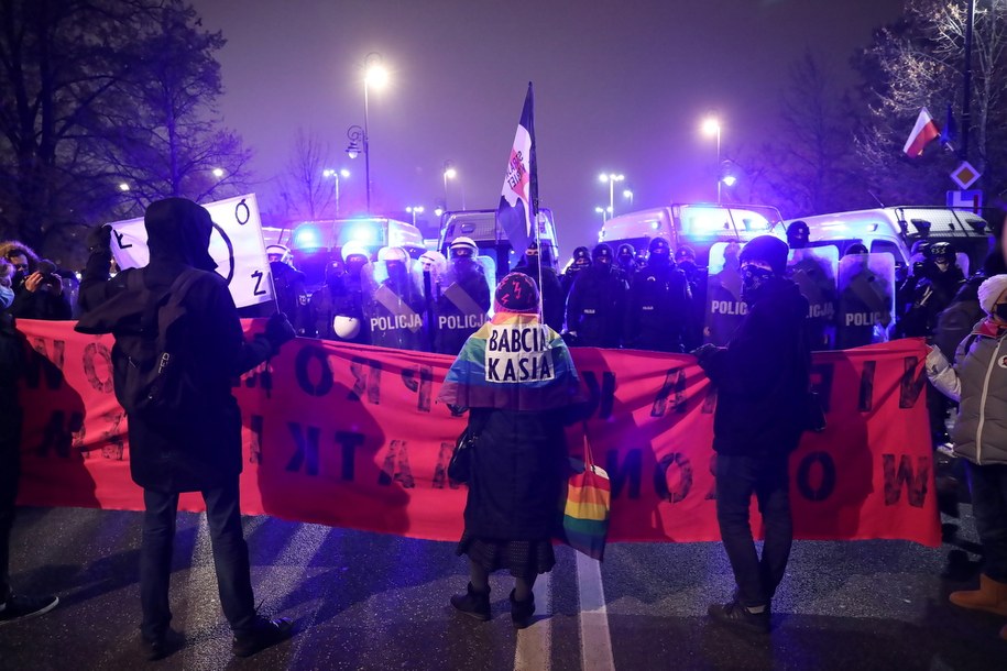 W Warszawie odbywa się "Spacer dla przyszłości" / 	Leszek Szymański    /PAP