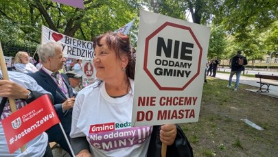 W Warszawie wrze! "Nie oddamy naszych gmin"