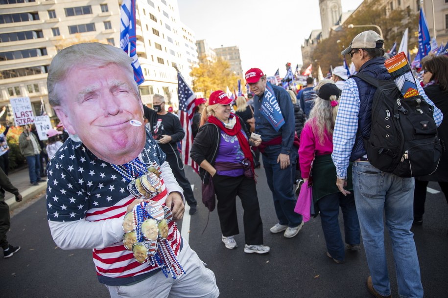 W Waszyngtonie odbył się marsz zwolenników prezydenta Trumpa /SHAWN THEW    /PAP/EPA
