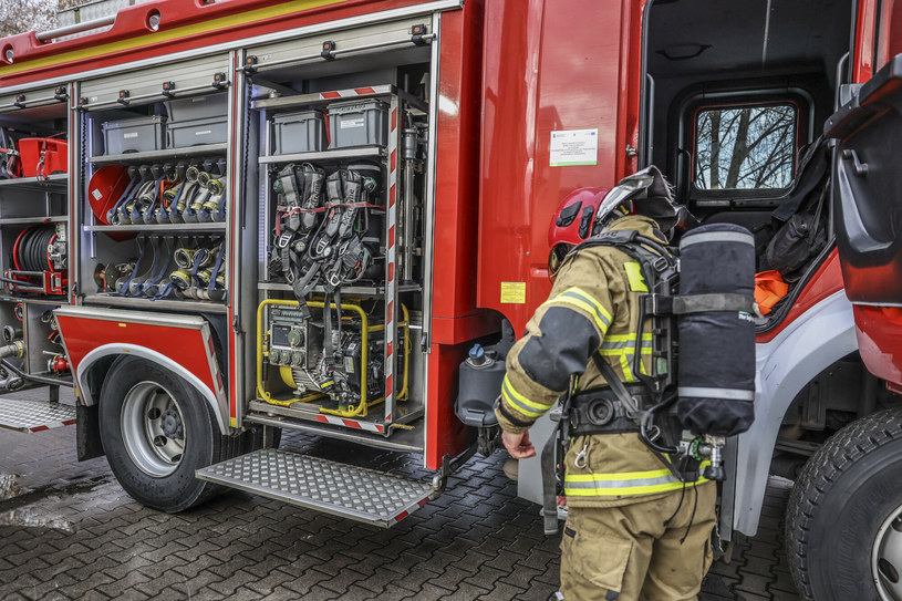 W weekend strażacy prowadzili również 42 akcje ratownicze związane z emisją tlenku węgla /Fot. Piotr Jedzura /Reporter