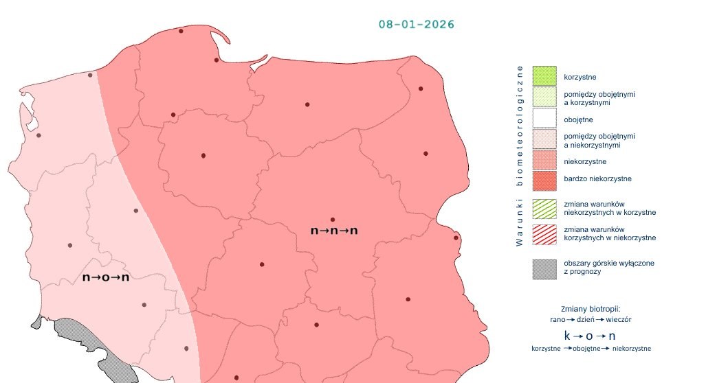 W większości Polski w czwartek zapanują niekorzystne warunki, przede wszystkim z powodu zachmurzenia i mrozu /IMGW