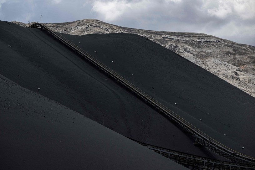 W Wielkiej Brytanii ma rozpocząć się budowa pierwszej od 35 lat nowej kopalni węgla /AFP