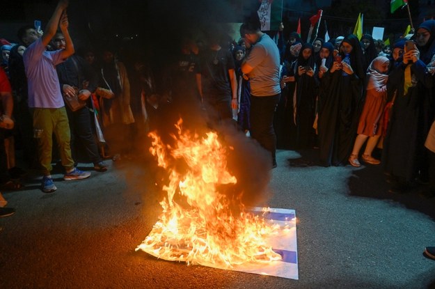 W wielu państwach, m.in. w Libanie odbyły się demonstracje solidarności z Palestyńczykami /WAEL HAMZEH /PAP/EPA