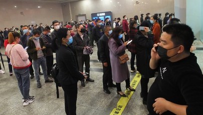 W Wuhanie po dziewięciu tygodniach ruszył transport publiczny