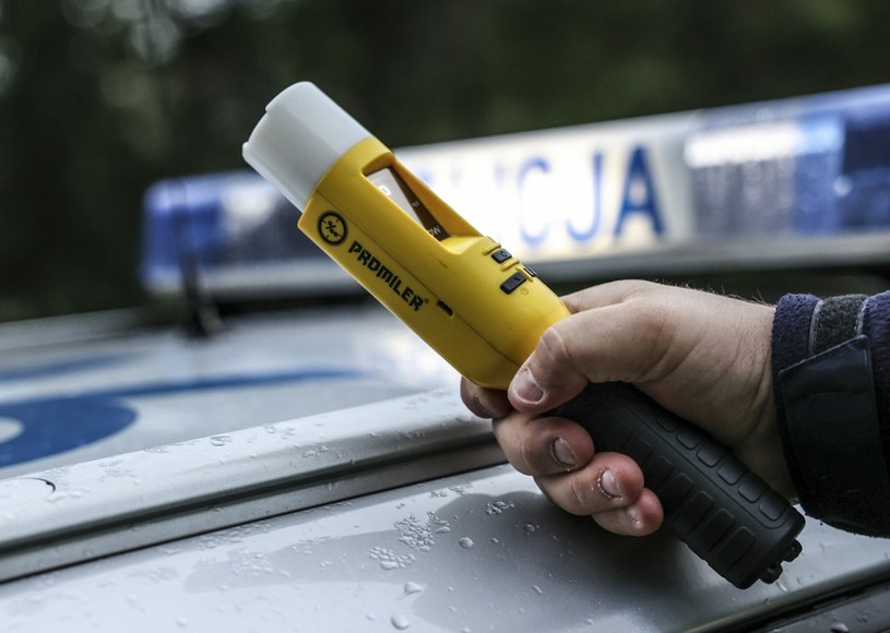 W wydychanym powietrzu 34-latka miała ponad dwa promile alkoholu /PIOTR JEDZURA/REPORTER /East News