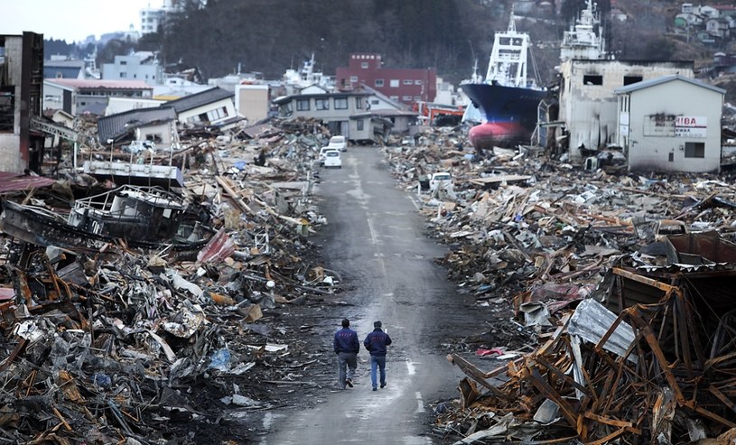 W wyniku tsunami z 2011 r. zginęło ponad 25 tys. ludzi /East News