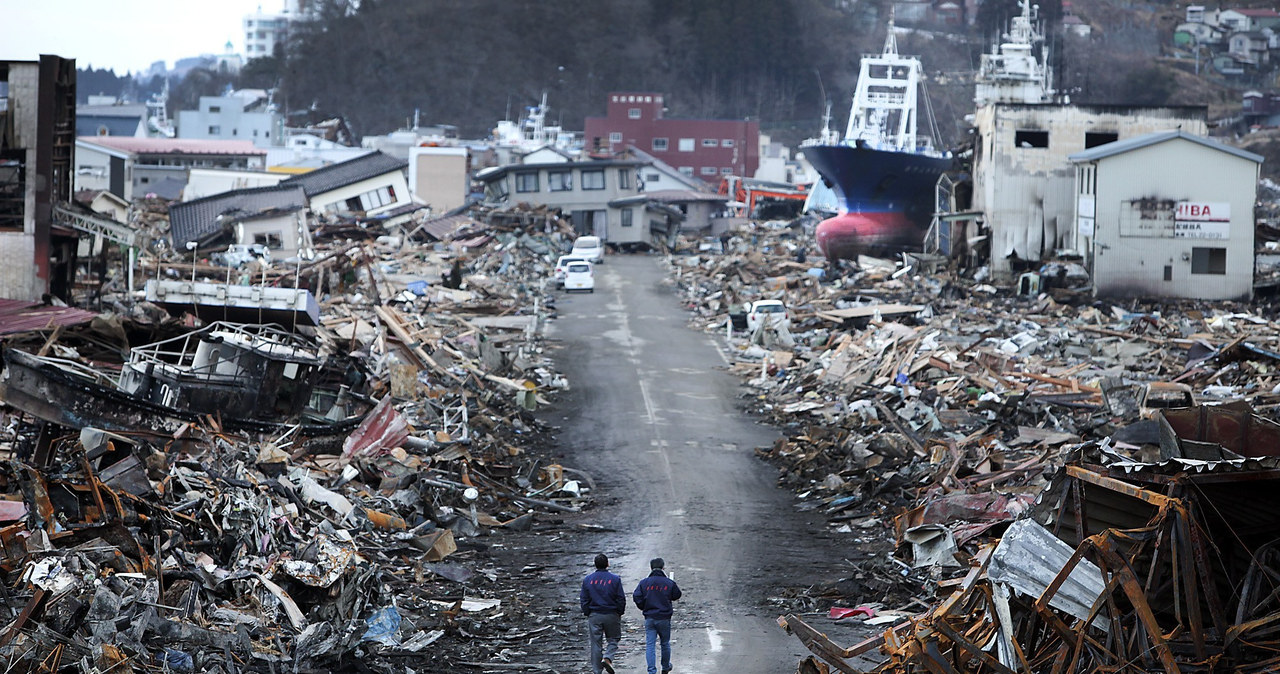 W wyniku tsunami z 2011 r. zginęło ponad 25 tys. ludzi /East News