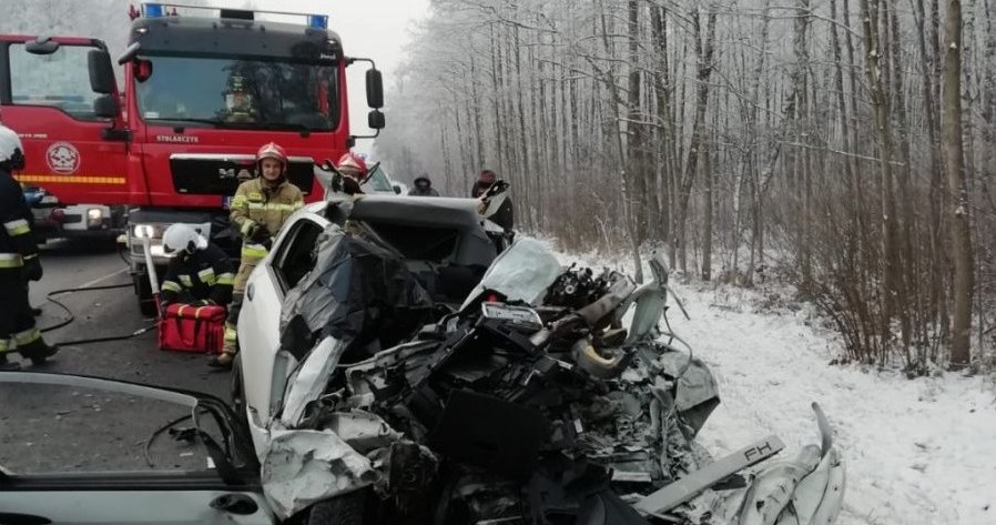 W wyniku wypadku zginął 32-letni kierowca Fiata. /Policja