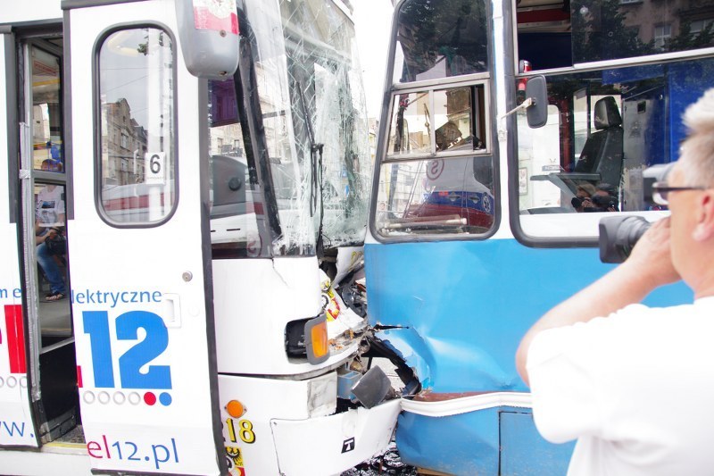 W wyniku zderzenia rannych zostało 25 osób /Paweł Łysik /RMF FM