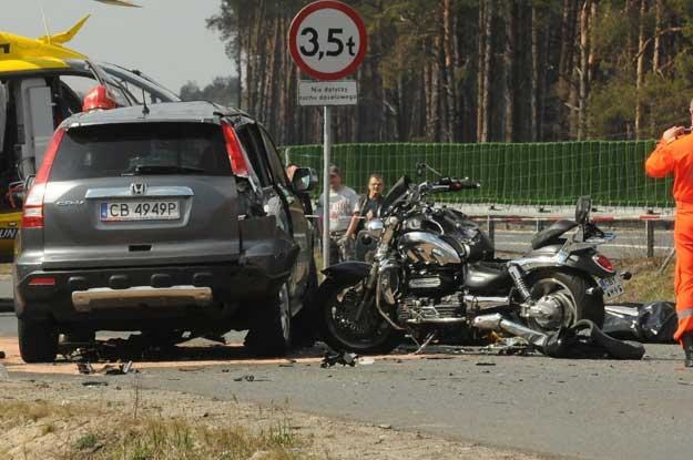 W wyniku zderzenia z hondą zginęło trzech motocyklistów /PAP