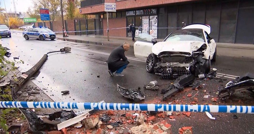 W wypadku ranne zostały trzy osoby /Polsat News