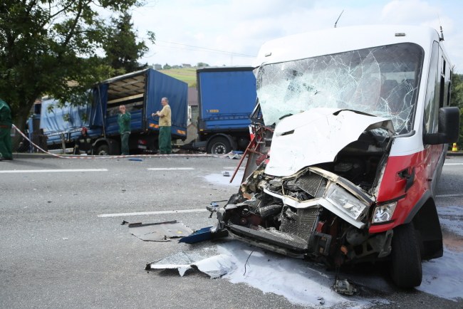 W wypadku rannych zostało 16 osób. /Stanisław Rozpędzik /PAP
