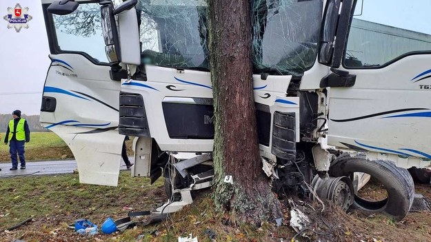 W wypadku zginął 66-letni kierowca ciężarówki /Lubelska Policja /