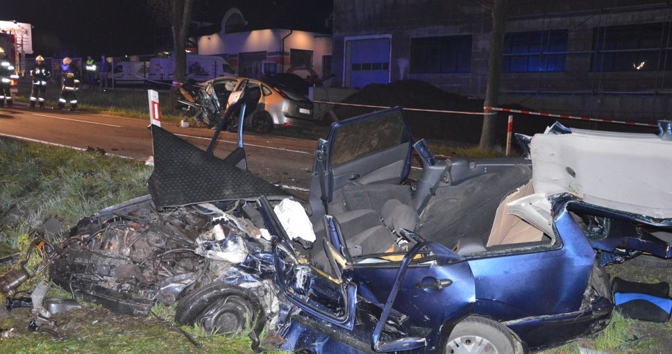 W wypadku zginęli kierowcy obu pojazdów /Policja