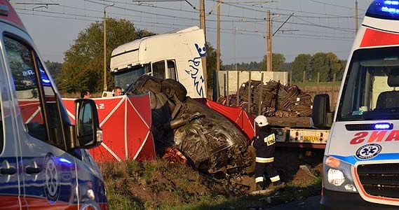 W wypadku zginęli rodzice i 2-letnie dziecko / fot. Andrzej Ryfczyński / ikamien.pl /Informacja prasowa