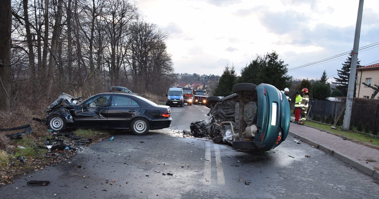 W wypadku zginęły dwie osoby jadące fordem pumą /Policja