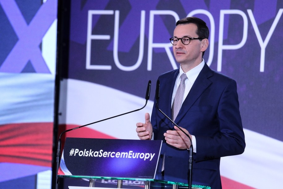 W wywiadzie premier mówił o tematach podnoszonych w czasie "okrągłego stołu" dot. oświaty / 	Artur Reszko    /PAP