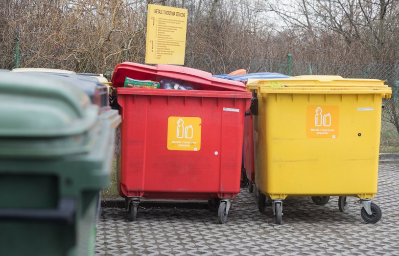 W Zamościu bez kodu QR nie wyrzucisz już śmieci /Fot Tomasz Jastrzebowski /Reporter