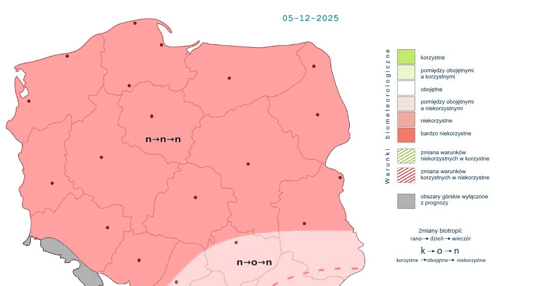 W zdecydowanej większości kraju przez cały piątek będą panować niekorzystne warunki /IMGW /
