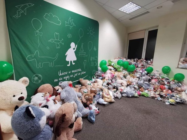 W zeszłym roku zabawki trafiły do 36 szpitali w całym kraju /Fundacja Mam Marzenie /Materiały prasowe