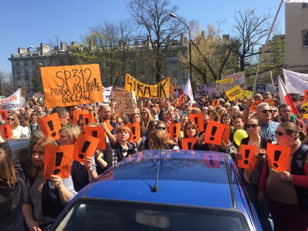 W zeszłym tygodniu odbył się protest nauczycieli przed MEN /Jakub Rutka /RMF FM