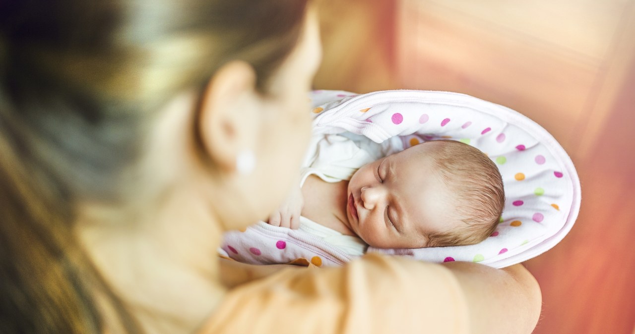 W życiu przyszłej mamy nagle wszystko krąży wokół daty porodu /123RF/PICSEL