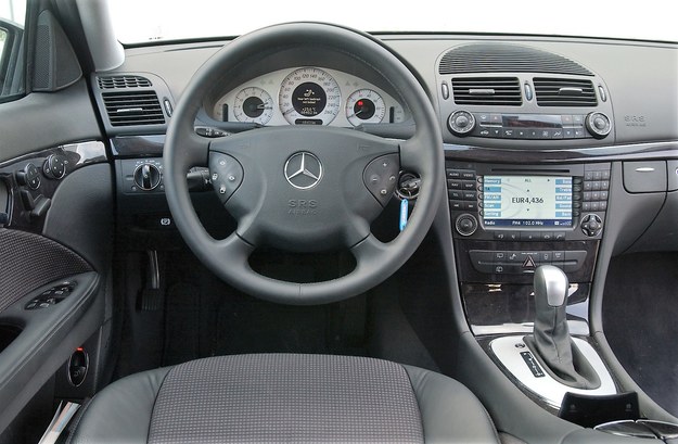 Używany Mercedes klasy E W211 (20022009) opinie