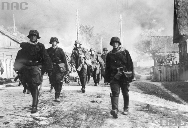 Waffen-SS zamordowało w Ochotnicy Dolnej 56 Polaków /Z archiwum Narodowego Archiwum Cyfrowego