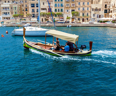Wakacje i Malta: Odporność zbiorowa oraz oczekiwanie na turystów 
