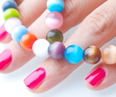 Wakacyjne kolory paznokci
