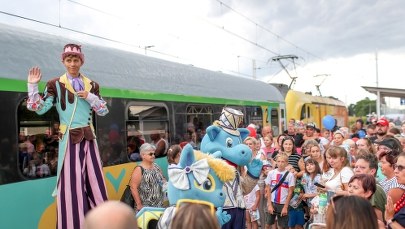 Wakacyjny pociąg RMF FM dotarł z Poznania do Zatora! [RELACJA]