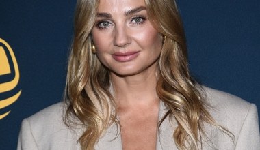 Wakacyjny romans przerodził się w miłość. Wyjawiła okoliczności poznania