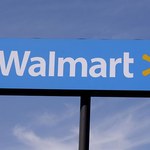 Wal-Mart: Właściciele tracą miliardy po negatywnych prognozach